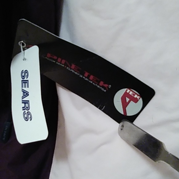 Ladies Winter Jacket - Picture 4 of 15